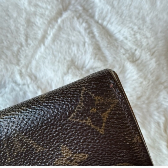 Louis Vuitton Monogram Long Wallet - Picture 10 of 13